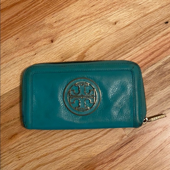 Tory Burch used wallet - Picture 4 of 6